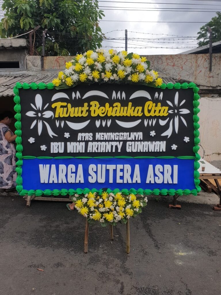 Toko Bunga sekitar Rumah Duka Damai Cianjur