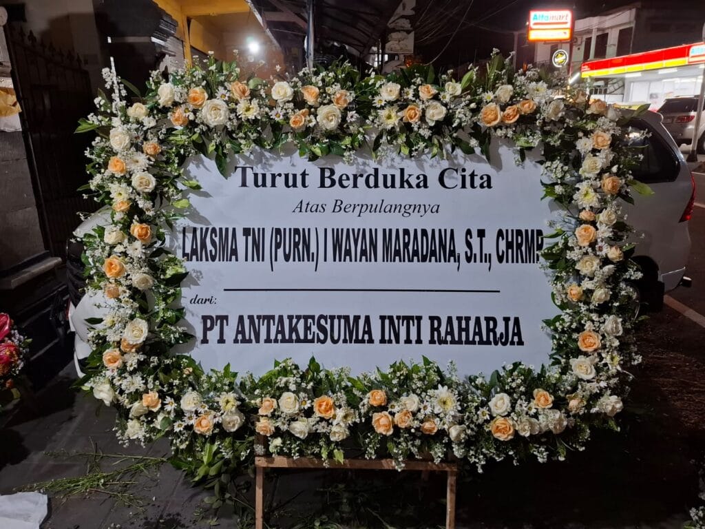Toko Bunga sekitar Rumah Duka Kertha Semadi Denpasar